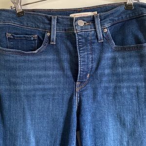 LEVI’S 311 Shaping Skinny Jeans width 30 length 28 12